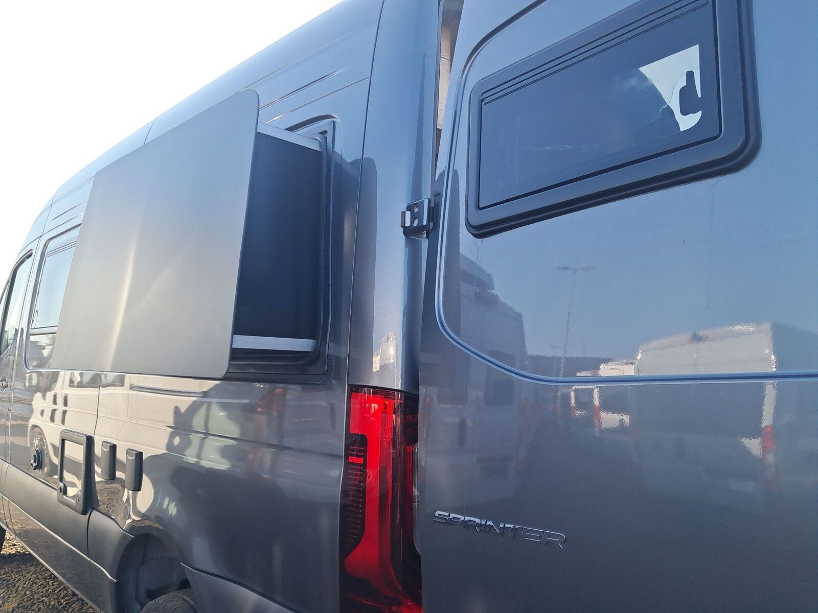 Fahrzeugabbildung Pössl Roadstar X Mercedes 190 PS Solar, Dachklima,