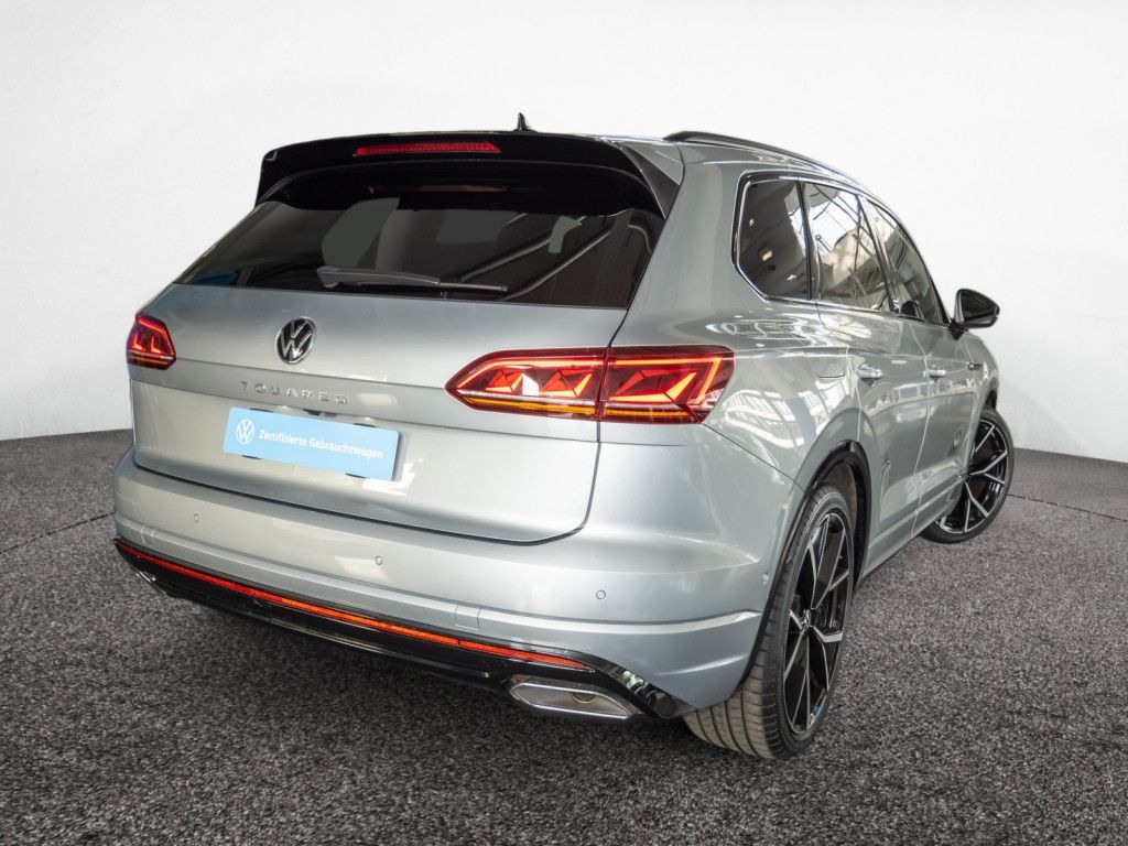 Volkswagen Touareg 3.0 V6 TSI Edition-20 R-Line Black-Style foto 5