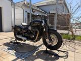 Triumph Bonneville Bobber - TRIUMPH BONNEVILLE BOBBER