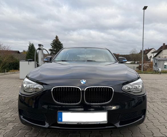 BMW 114i -1.6 TOP gepflegt Start/Stop SPORT M