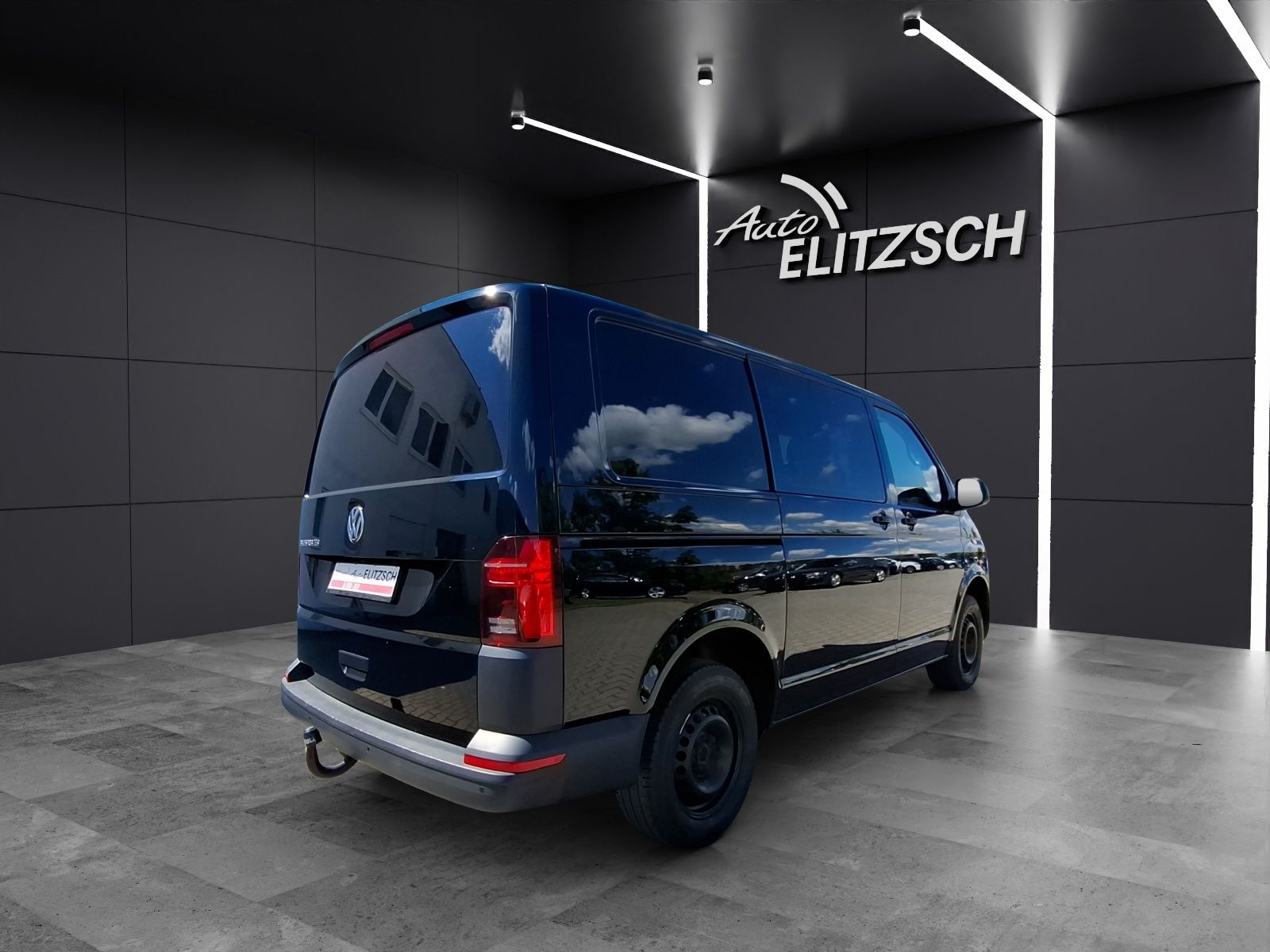 Fahrzeugabbildung Volkswagen T6 Kombi T6.1 TDI DSG 5-Si LED AHK Klima GRA PDC