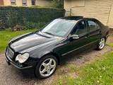 Mercedes-Benz C 320 Automatik  an Bastler oder Export - schwarze Mercedes-Benz C 320