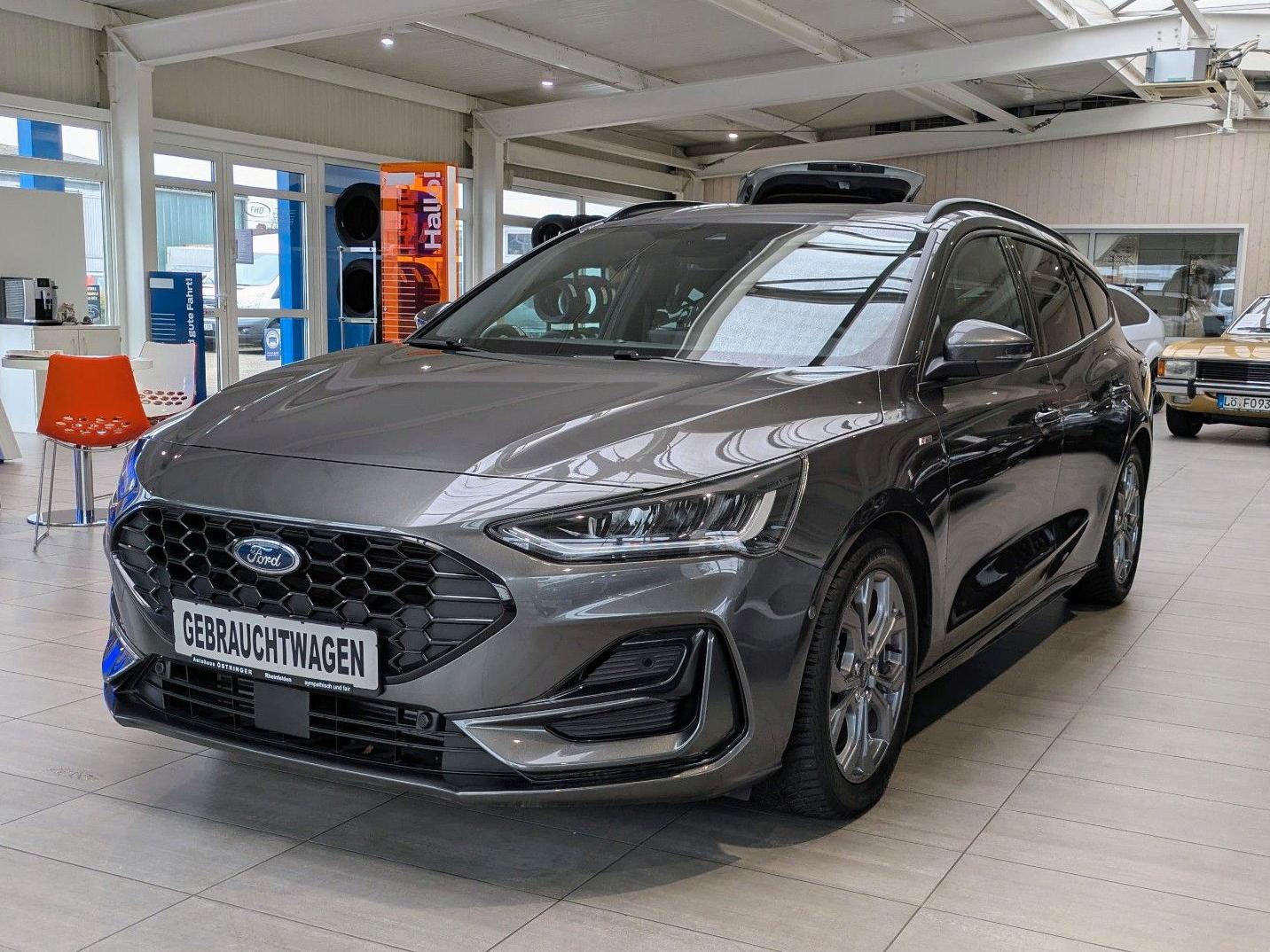 Ford Focus Turnier ST-Line X Hybrid