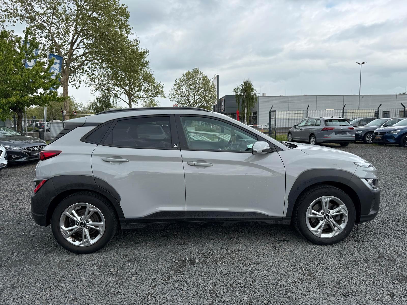 Hyundai Kona Edition 30+ 2WD/NAVI/KAMERA/TÜV NEU