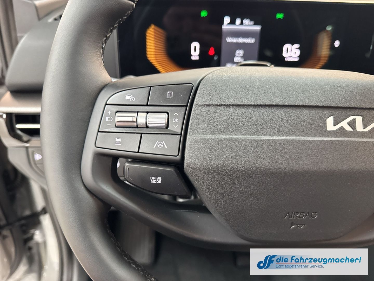 Fahrzeugabbildung Kia Sportage 1.6 T-GDI AWD 7DCT 2-Zonen-Klimaautomat
