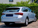 Skoda Octavia Combi 1.5 TSI mHEV Essence Aut. *800 km* - Skoda Octavia: Essence