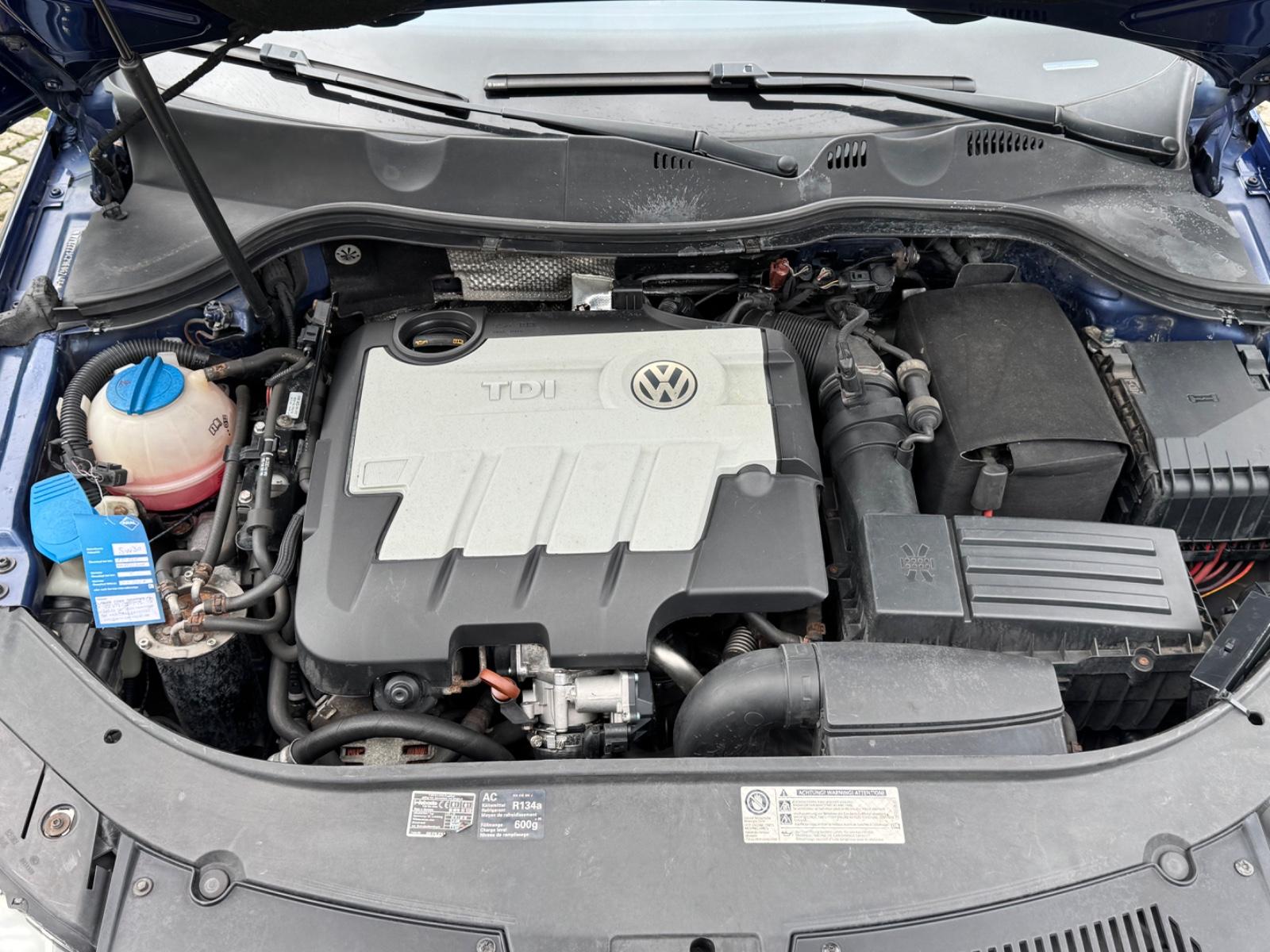Volkswagen Passat 2009 — photo 23