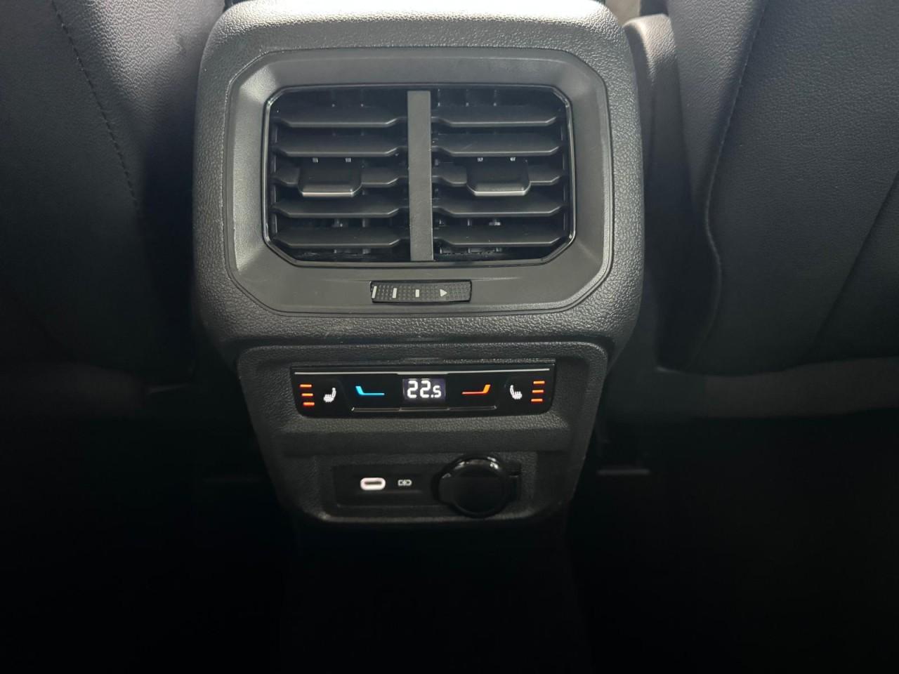 Seat Tarraco 2.0 TDI DSG,7-SITZER,AHK,PANO,360,DCC