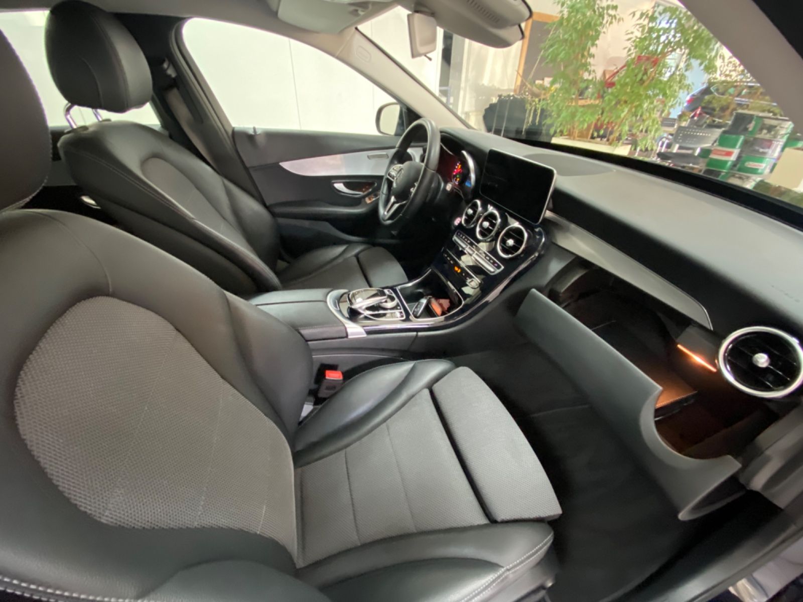 Fahrzeugabbildung Mercedes-Benz C -Klasse 220d T-Modell *Business, Avantgarde*