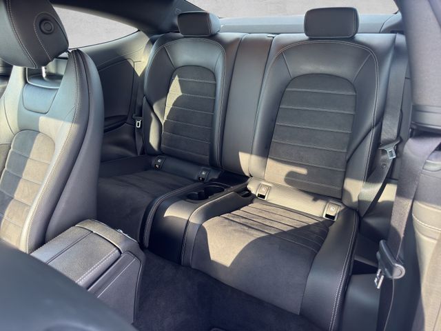 Mercedes-Benz C 180 Coupe AMG-LINE|LED|Navi|Alcantara|EDELHOLZ