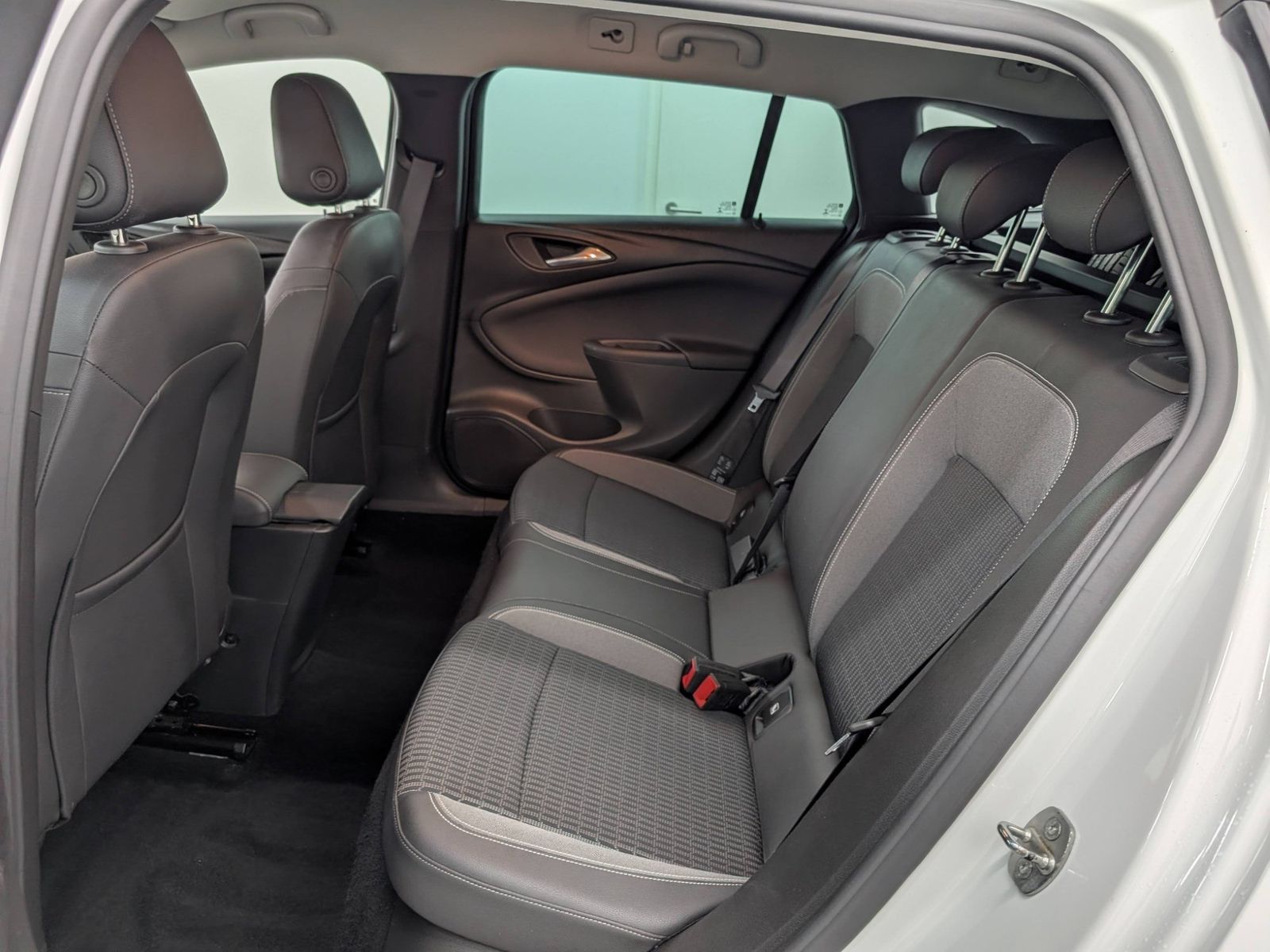 OPEL Astra ST 1.5 CDTI Design & Tech Automatik Navi – Bild 9