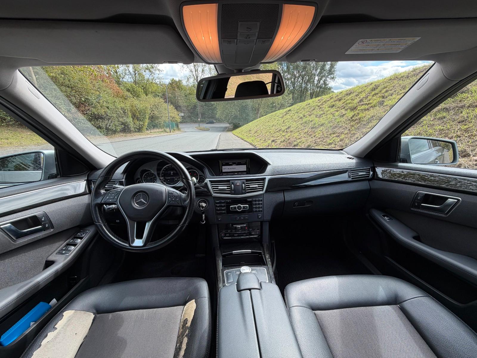 Mercedes-Benz E 220 E T-Modell E 220 CDI BlueEfficiency