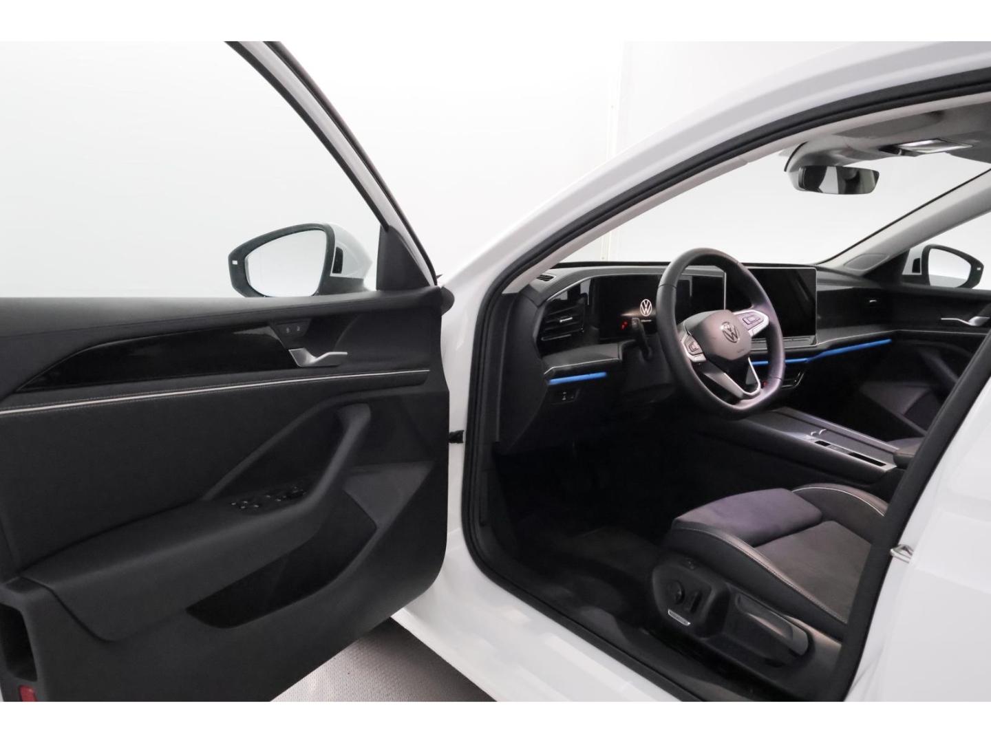 Volkswagen Passat 1.5eTSI DSG Business+LED+NAVI+AHK, миниатюра 7