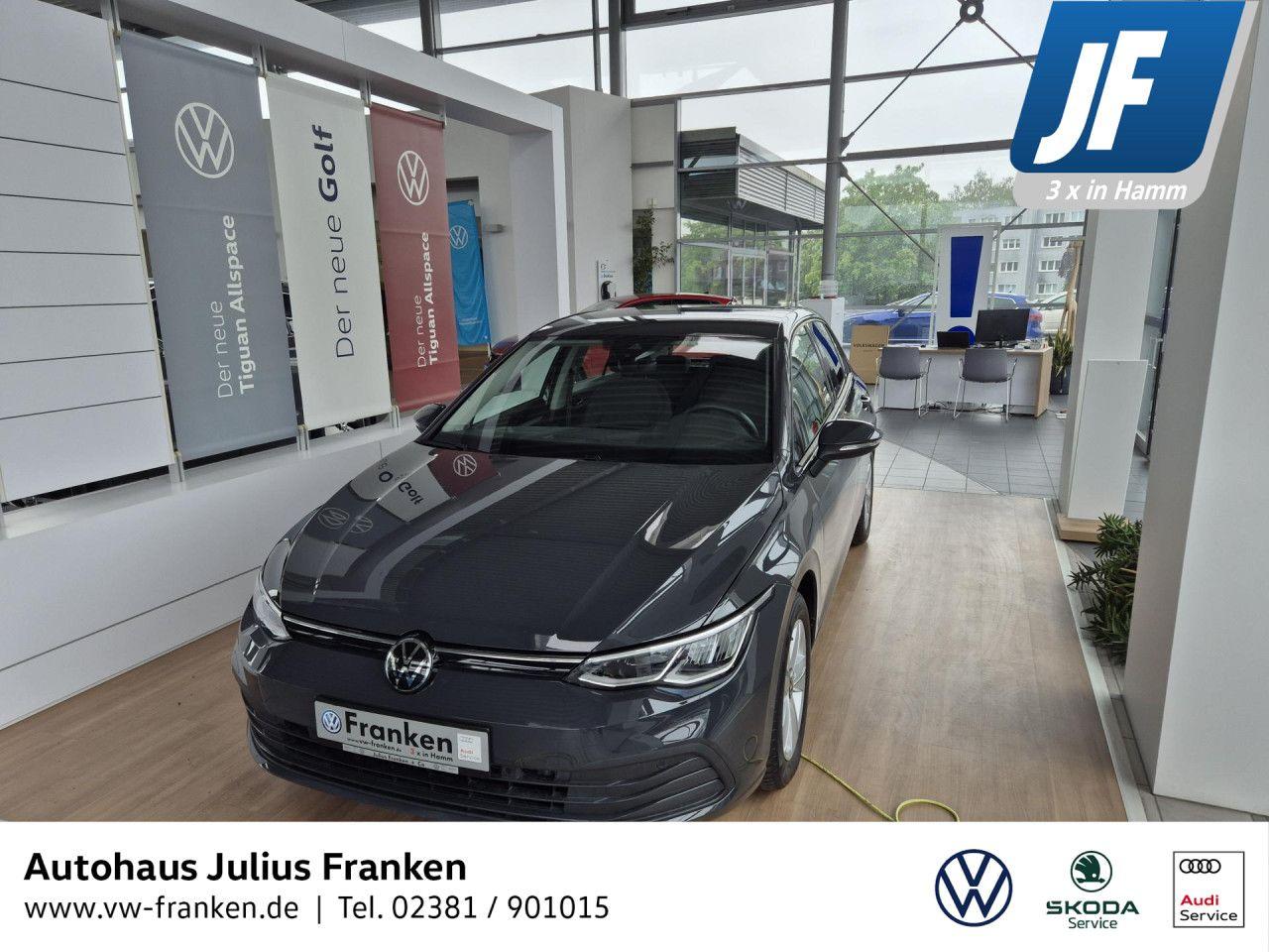 Volkswagen Golf Life 1.5 TSI NAVI APP SITZH AMBI DIGI LM