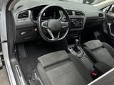 Volkswagen Tiguan 2.0TDI Elegance 4Motion ACC Navi Kamera - Volkswagen Tiguan aus 2022