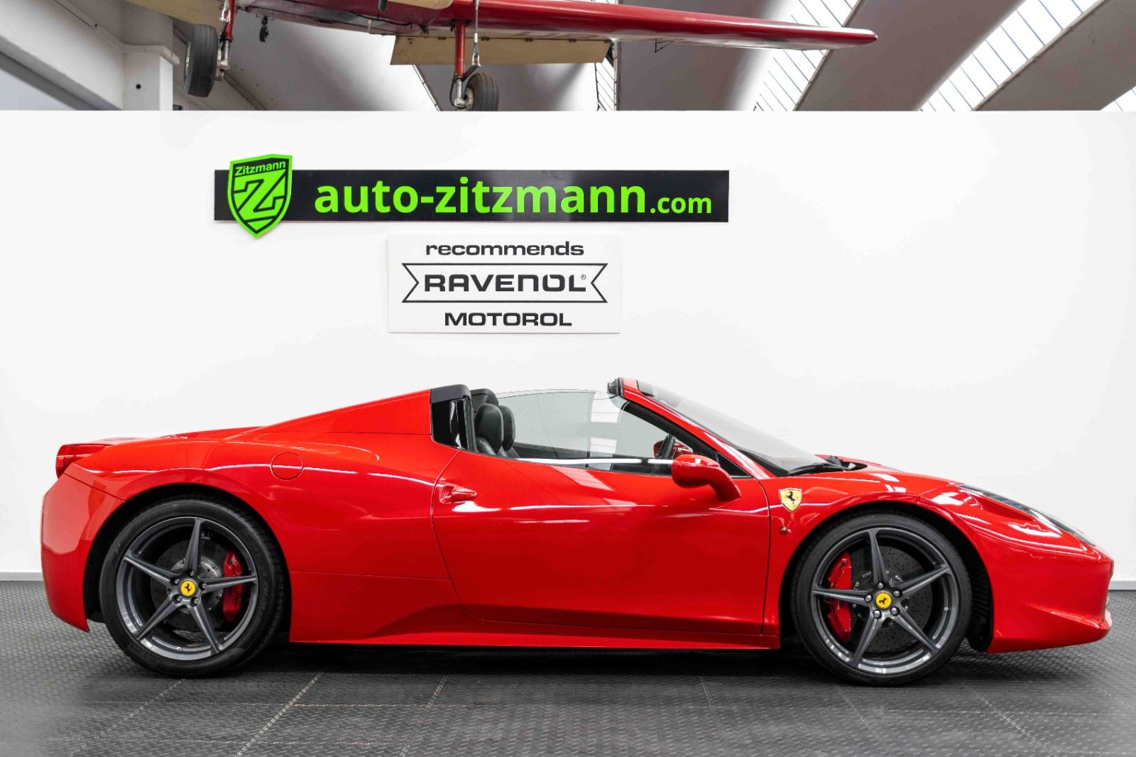 Fahrzeugabbildung Ferrari 458 Spider/LIFT/CARBON/2.HAND/DEUTSCH/