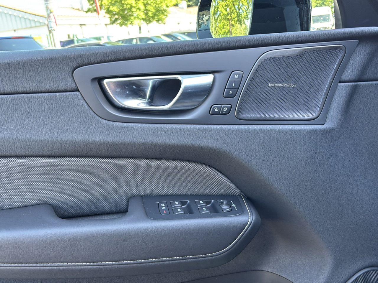 Volvo XC60 XC 60 Plus Dark AWD Bluetooth LED Klima, миниатюра 9
