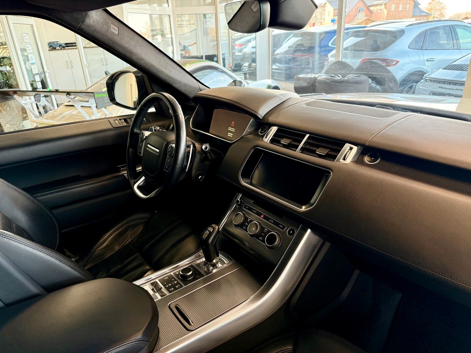 Fahrzeugabbildung Land Rover Range Rover Sport 3.0 SDV6 Autobiography Dynamic