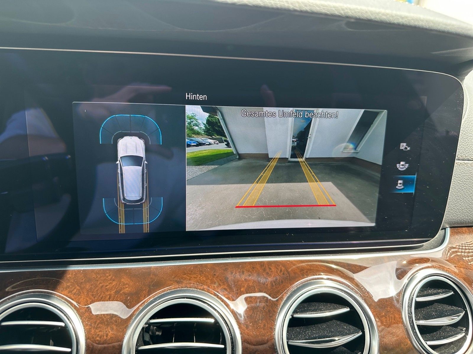 Mercedes-Benz E 300 e T 9G-TRONIC Exclusive – Bild 15
