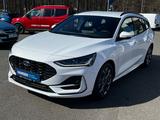 Ford Focus Turnier ST-Line X, LED, WinterP, 4JG - Ford Focus: Automatik