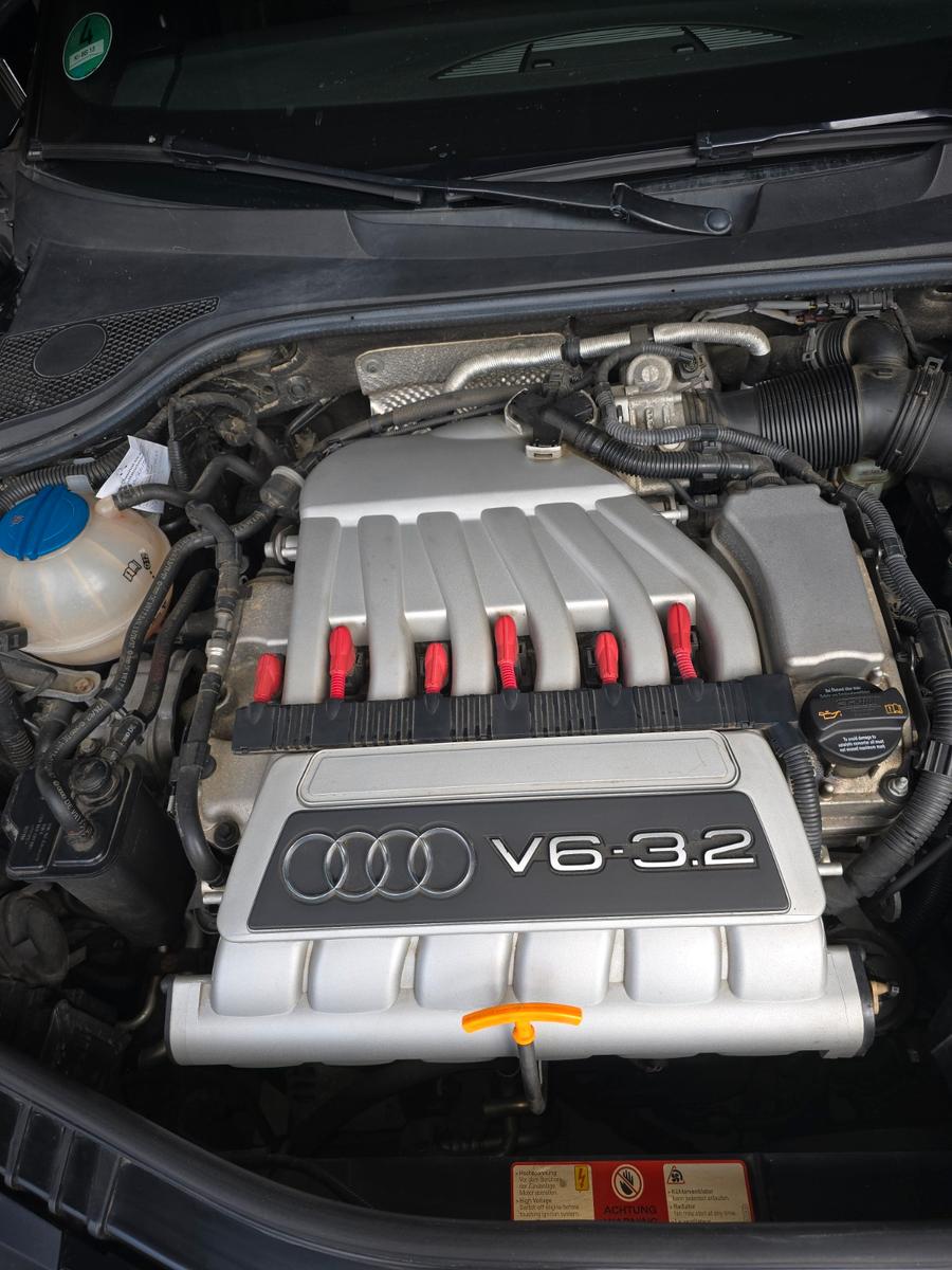 Audi TT Roadster 3.2 S tronic quattro | DSG | Leder |