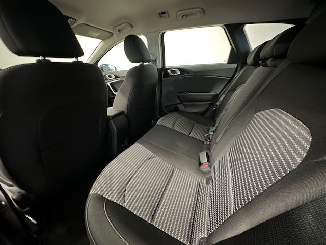 Fahrzeugabbildung Kia Ceed_sw Vision 1.4 Navi SHZ VerkehrszeichenERK