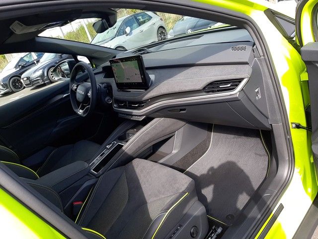 Fahrzeugabbildung Skoda Elroq RS Matrix HuD AHK Kamera ACC SHZ Navi