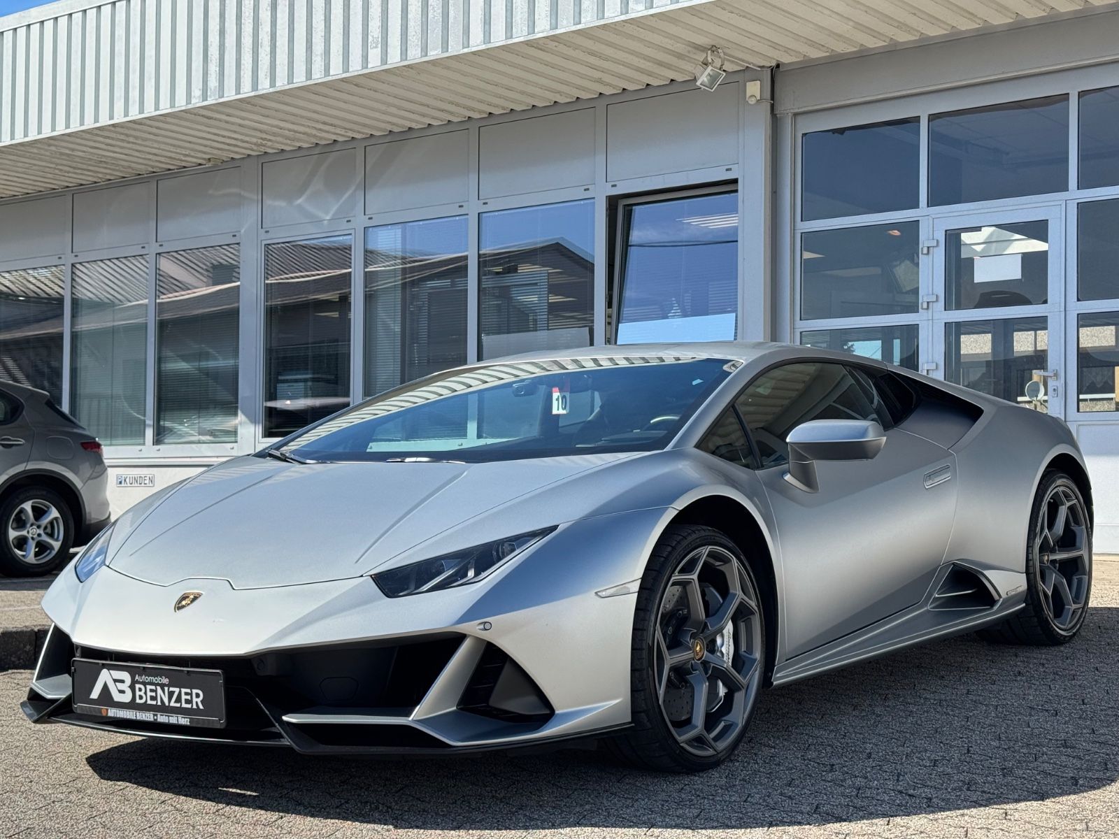 Fahrzeugabbildung Lamborghini Huracán EVO V10 /LIFT/SENSONUM/KAMERA/ACC