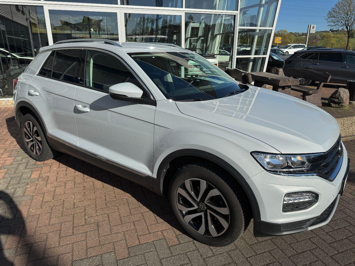 Volkswagen T-Roc 1.5 TSI Active ACC+Navi+SHZ+Standh.+KlimaA