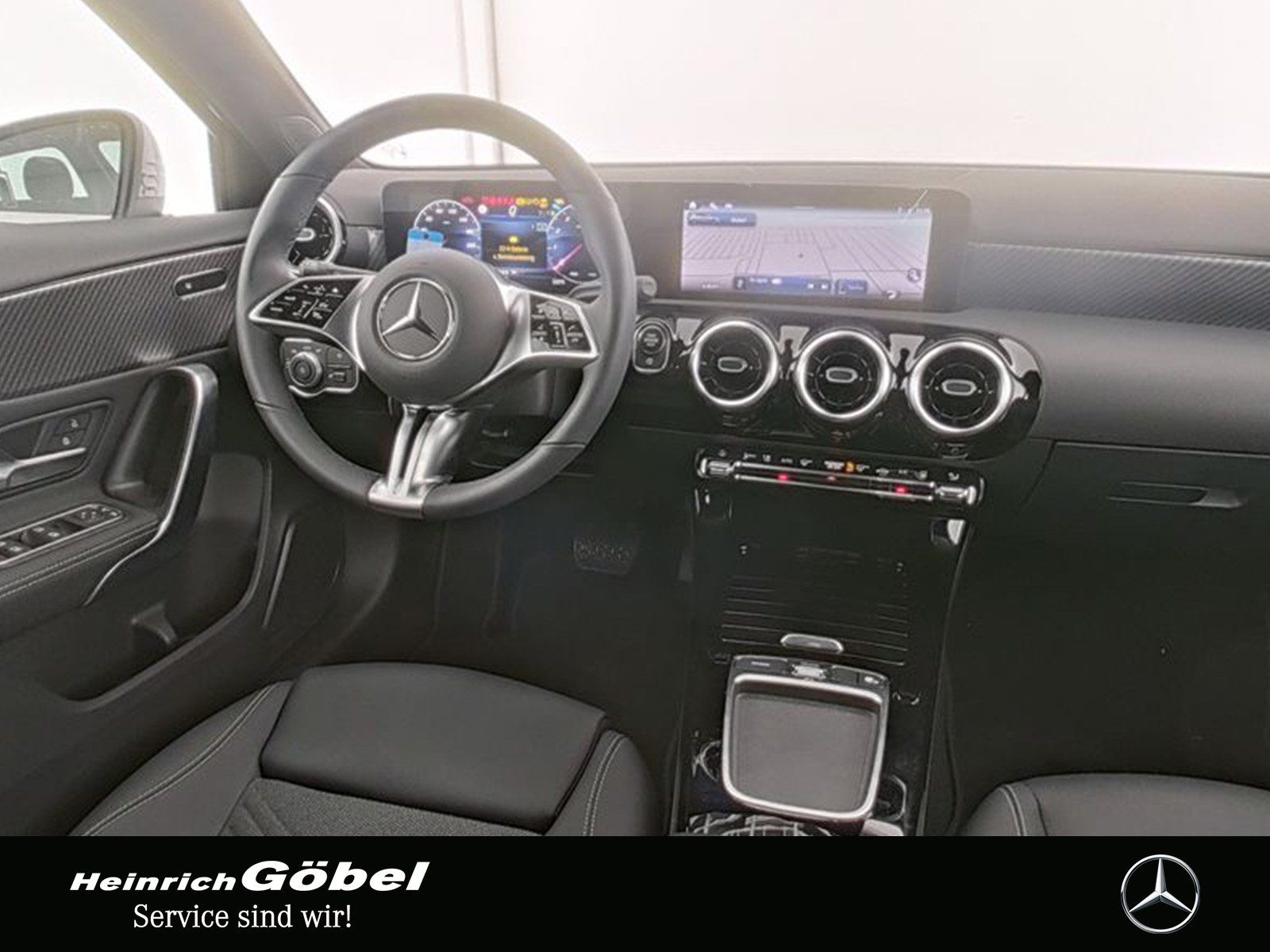 Fahrzeugabbildung Mercedes-Benz A 200 Progressive Line Advanced STANDHEIZUNG+KAM