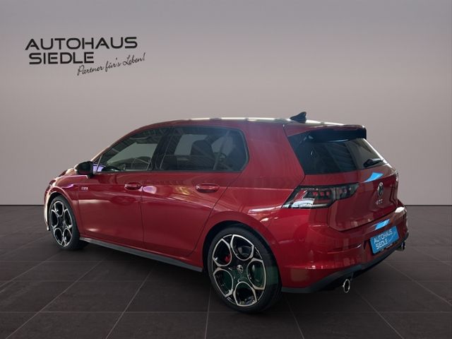 Volkswagen Golf VIII GTI 2.0 TSI DSG foto 4