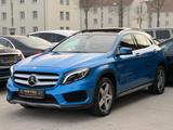 Mercedes-Benz GLA 180-AMG-Pano-Kamera-LED-ACC- - blaue Mercedes-Benz GLA 180