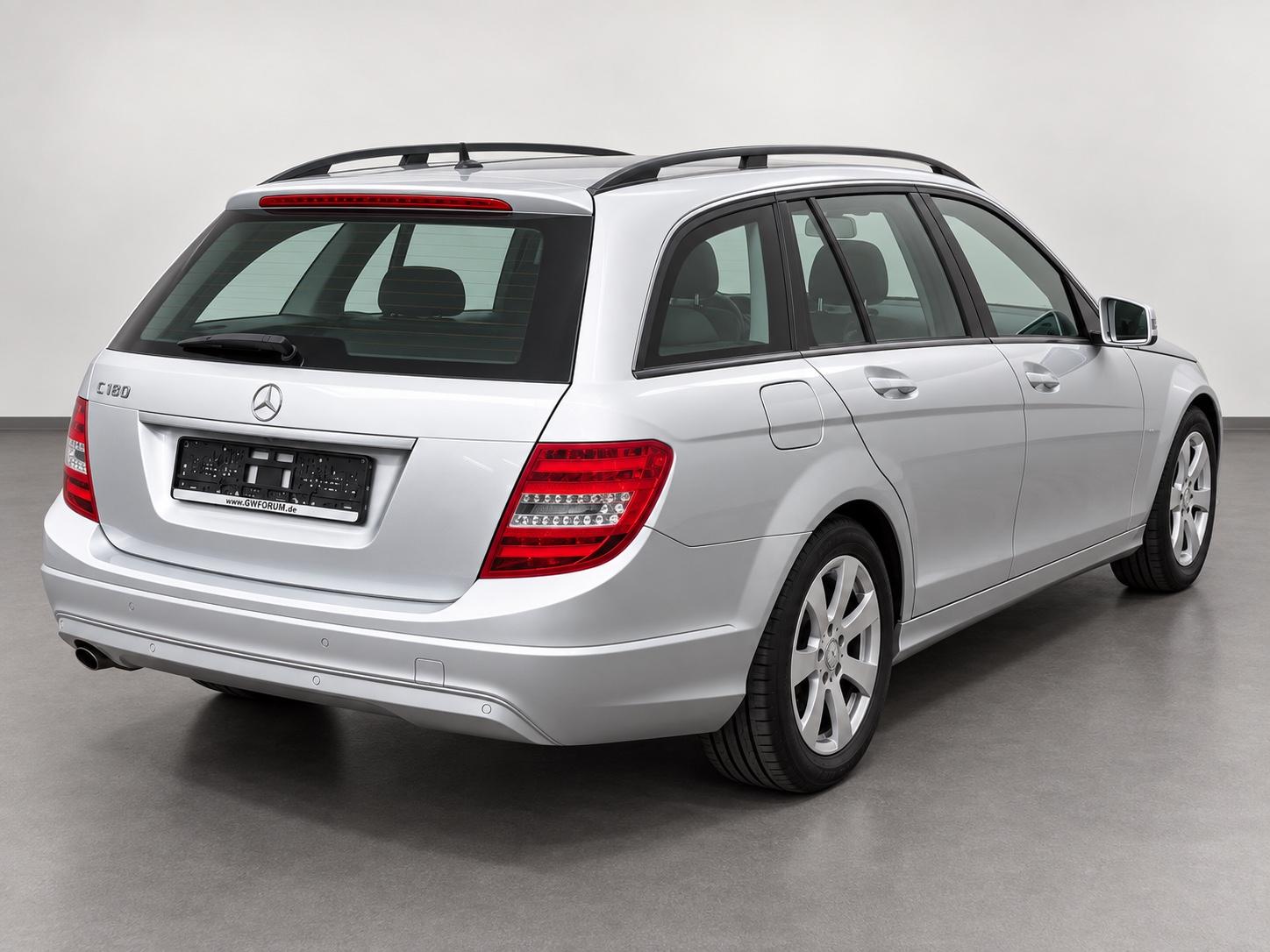 Mercedes-Benz C 180 CGI - AHK | NAVI | PTS | SHZ