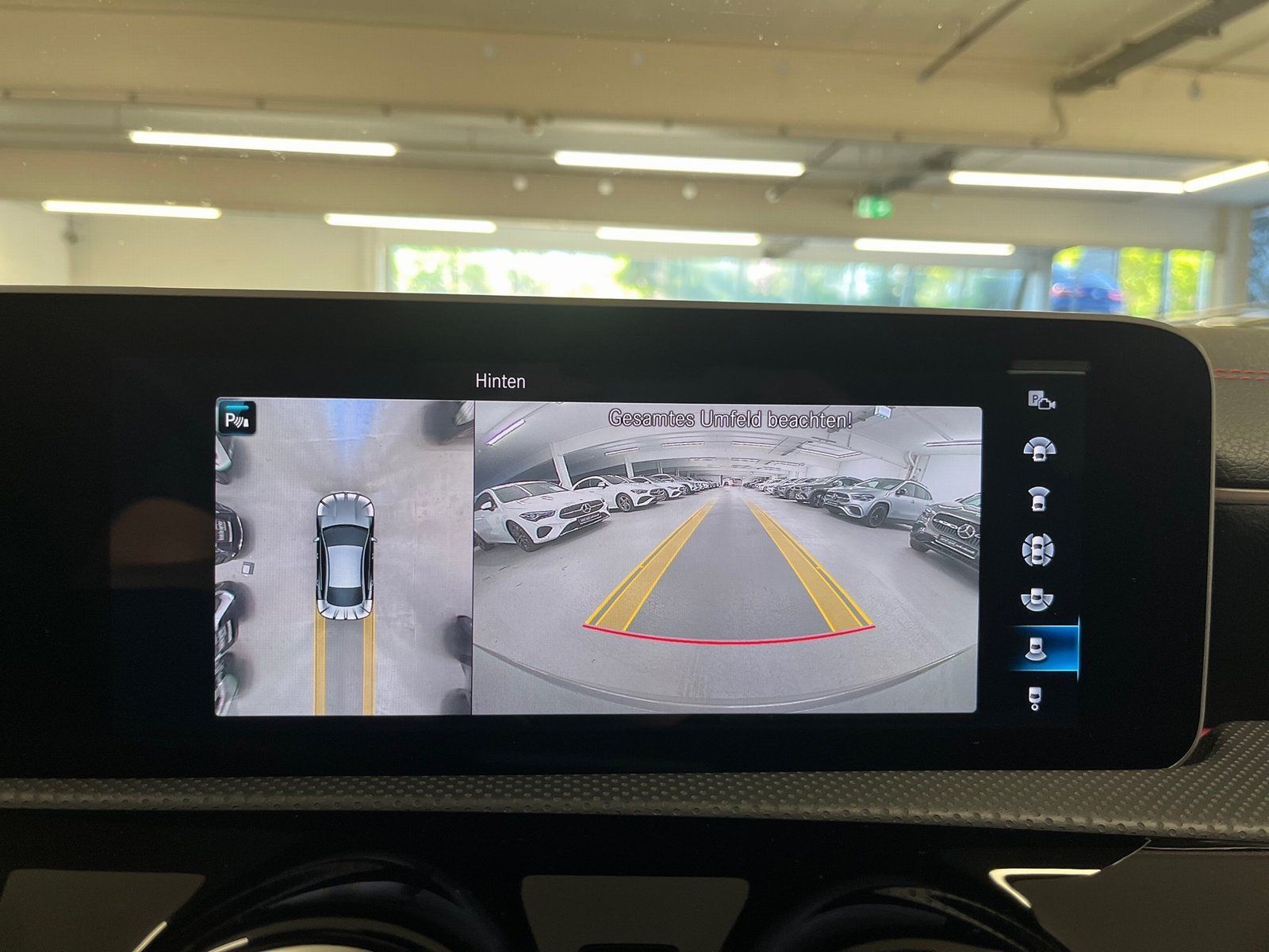 Fahrzeugabbildung Mercedes-Benz CLA 35 AMG 4M*Pano*Burmester*Distro*360*MLB*Ride