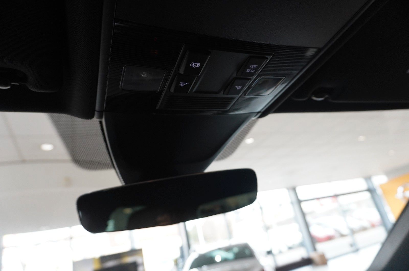 Fahrzeugabbildung Volkswagen Tiguan Allspace 2.0D R-LINE 4M NAVI/SH/SPORT/AHK