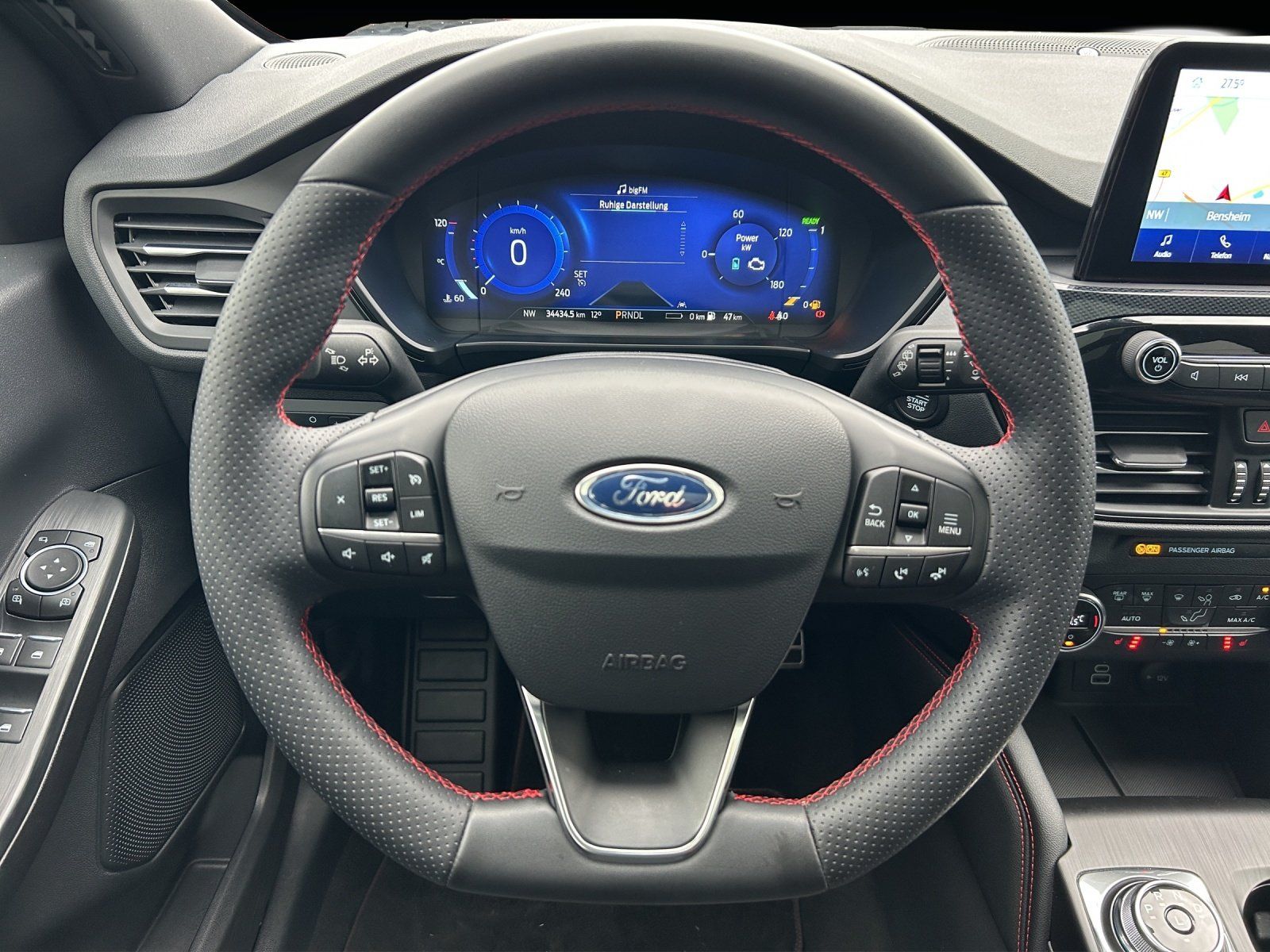 Fahrzeugabbildung Ford Kuga 2.5 PHEV ST-Line X Aut./LED/CAM/NAVI/PANO/