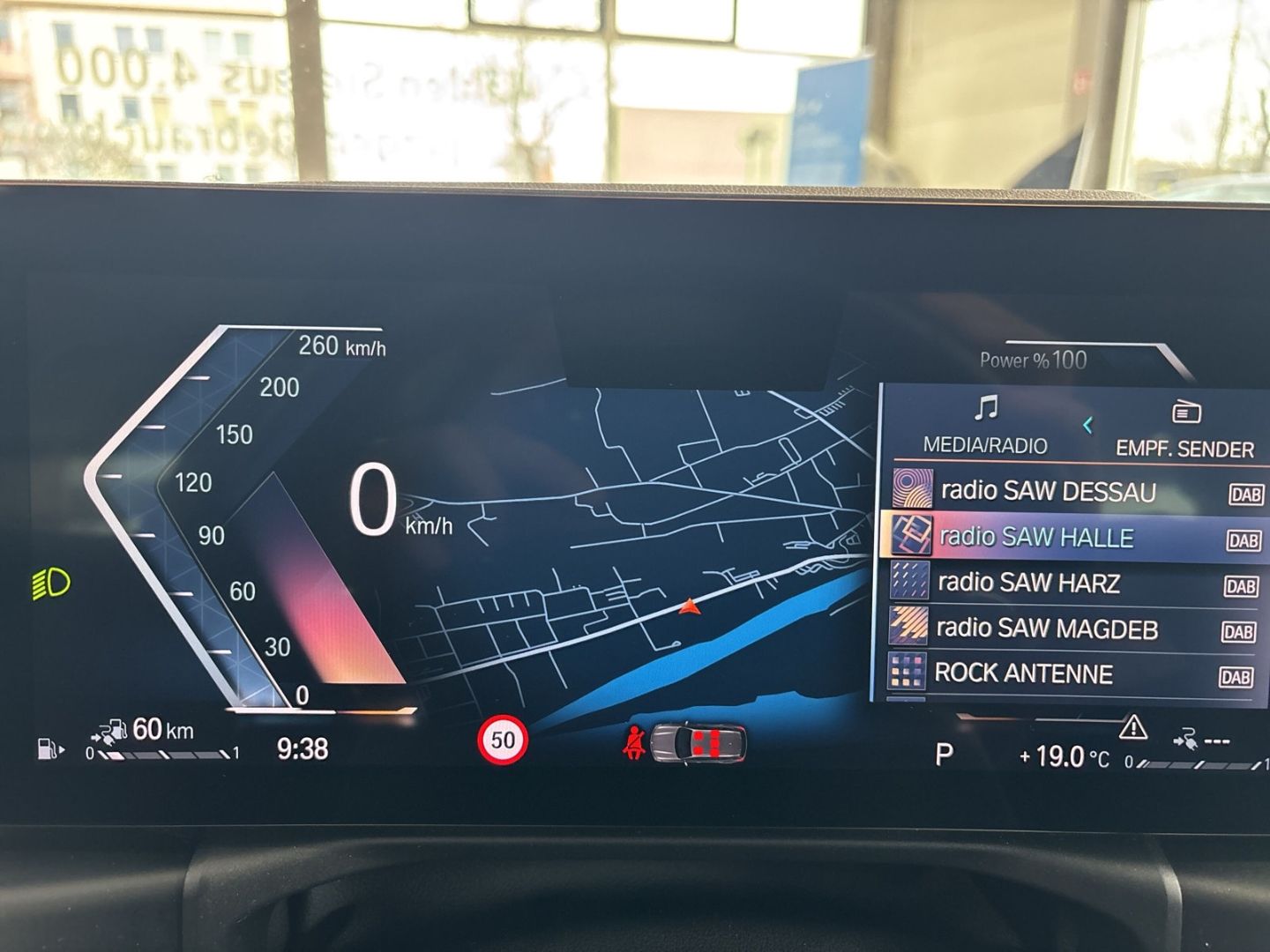 BMW 330 e Touring+SPORTSITZE+AHK+LED+DAB+PDC+ foto 19