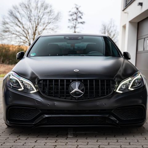 Mercedes-Benz E63 AMG Facelift Carbo NUR 84KM Service MB DE/FZ