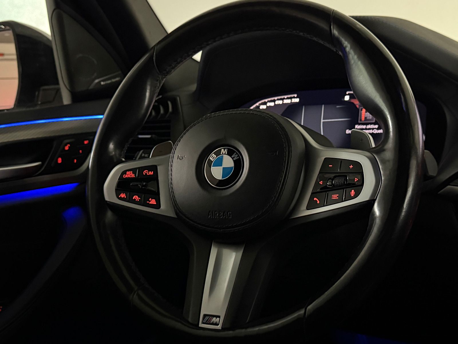 Fahrzeugabbildung BMW X3 xDrive 30 d M SPORT/LED/HuD/H&K/PANO/AHK/360*