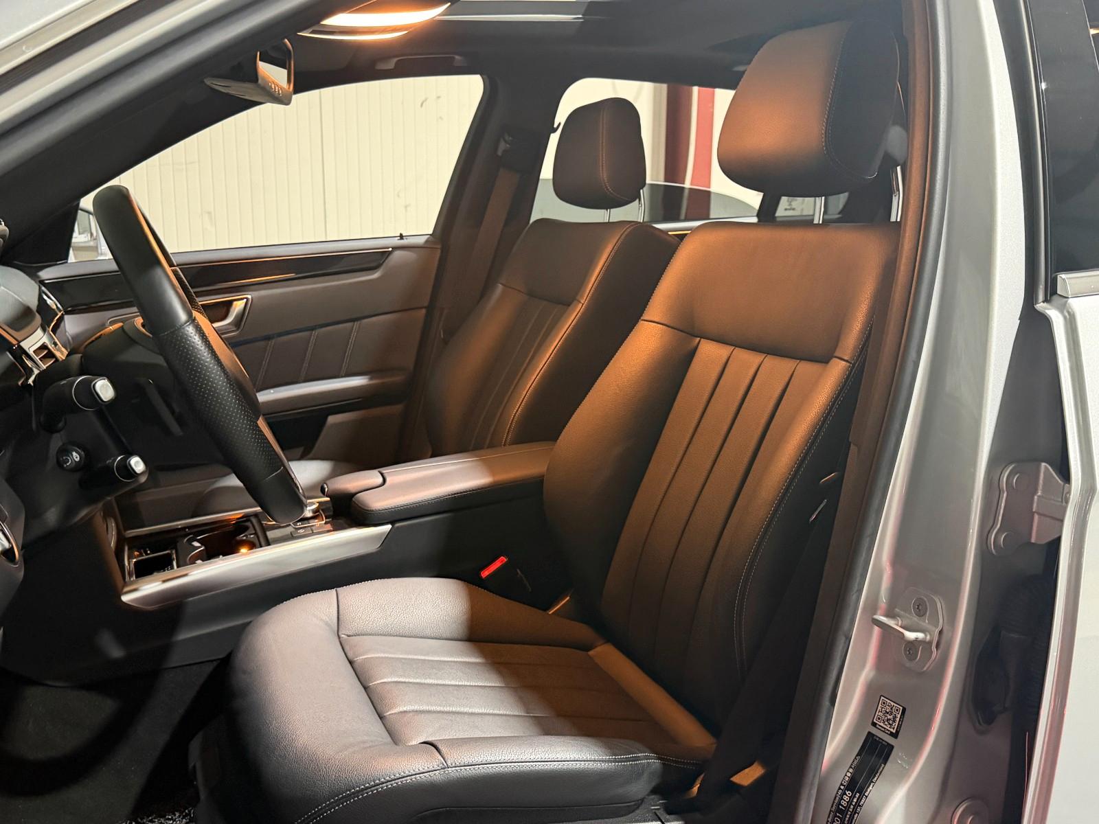 Mercedes-Benz E 300 Limousine E 300 CGI BlueEfficiency 4Matic