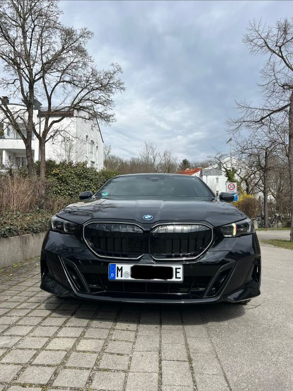 BMW 550
