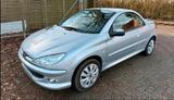 Peugeot 206cc mit Tüv bis 11.2027 - Peugeot 206 Gebrauchtwagen in Hamburg