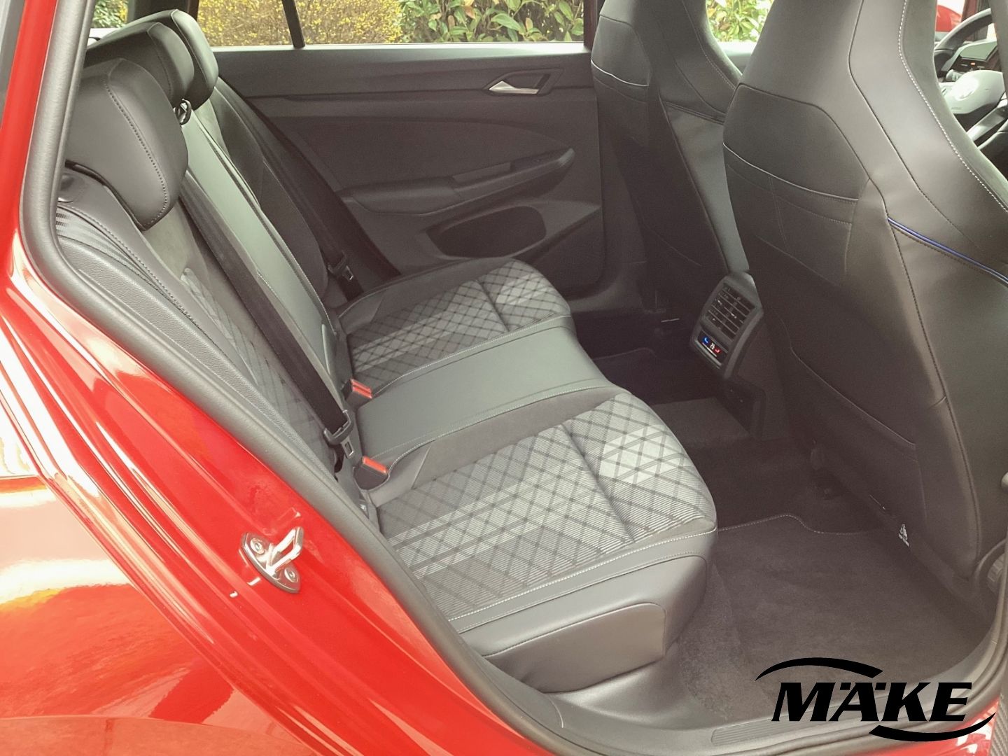 Golf Variant R-Line 1.5 TSI AHK ACC RFK NAV LED 