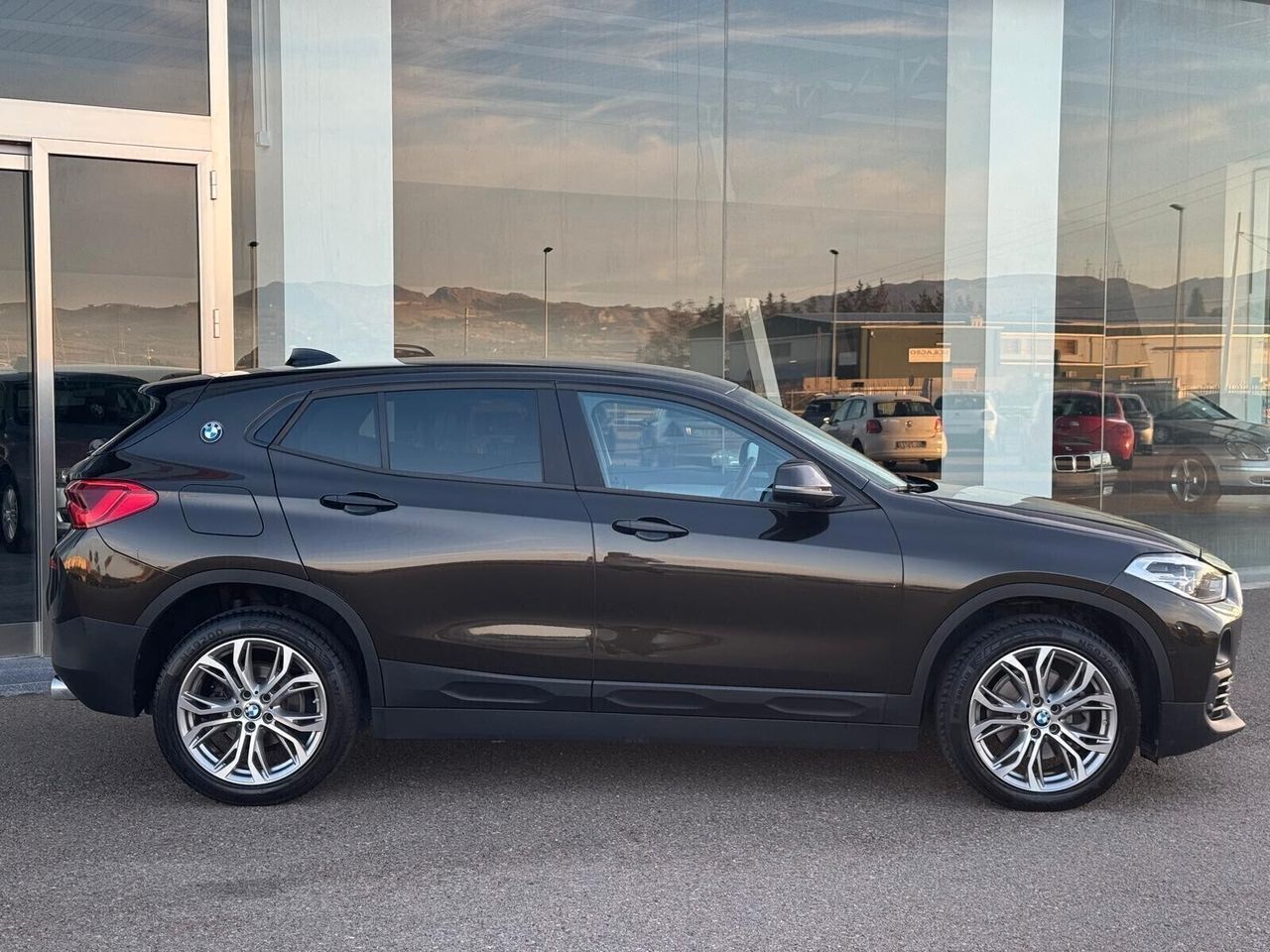 BMW Bmw X2 SDrive18d Business X imagem 3