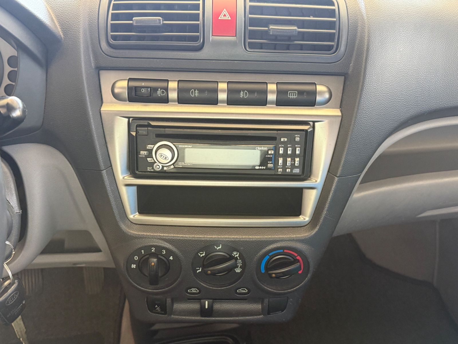 Fahrzeugabbildung Kia Picanto 1.1 EX