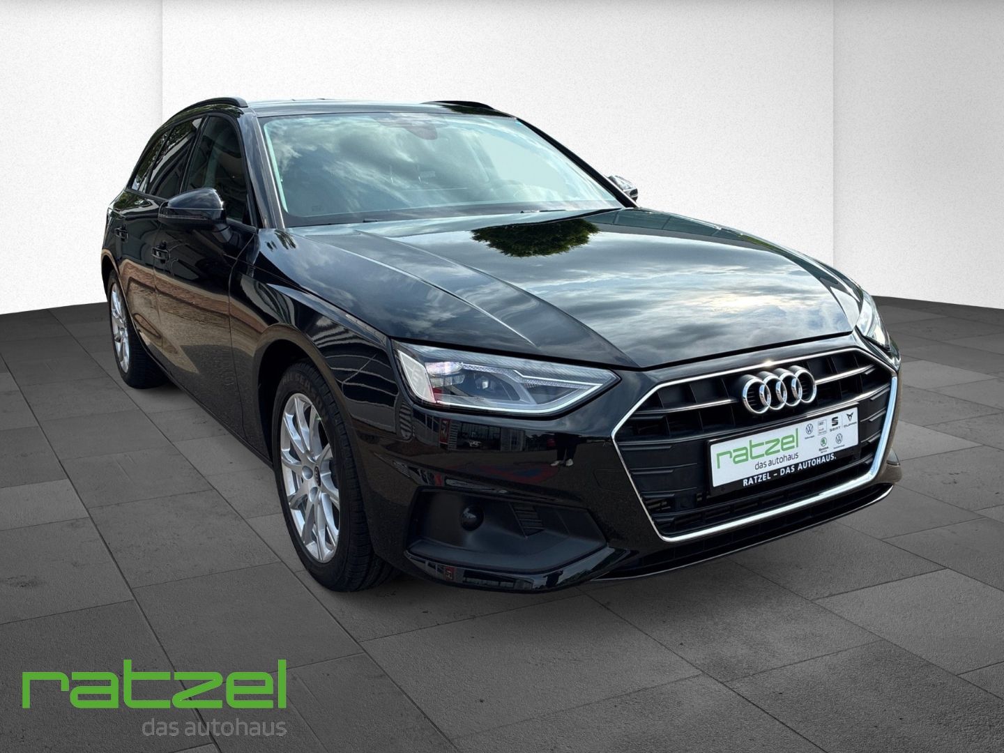 Fahrzeugabbildung Audi A4 Avant 35 TFSI S tronic Navi LED El. Heckklapp
