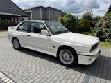 BMW M3 E30 - BMW M3: E30