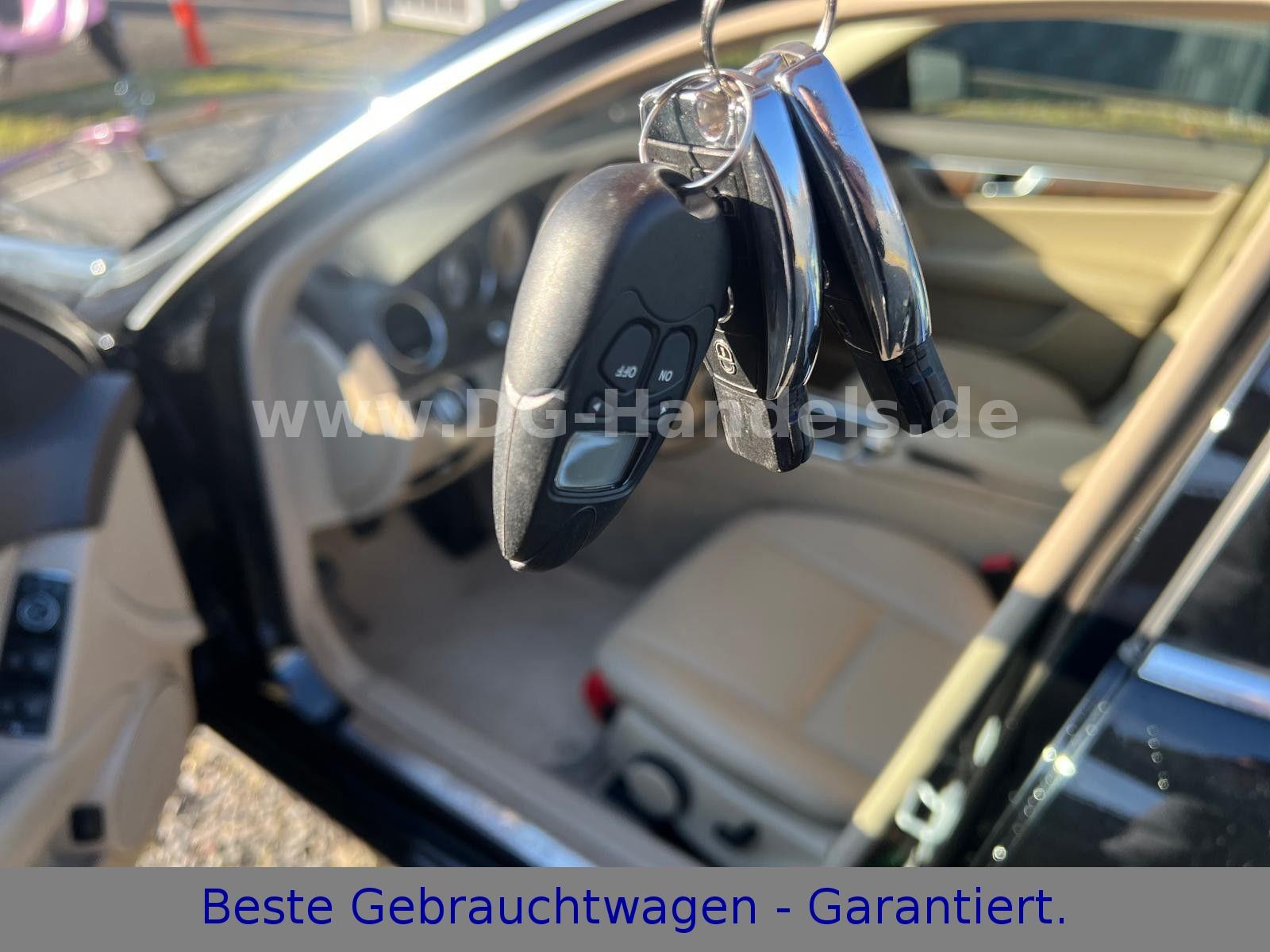 Mercedes-Benz C 200 CGI BlueEfficiency (Leder,Kamera,NAVI,SHZ)