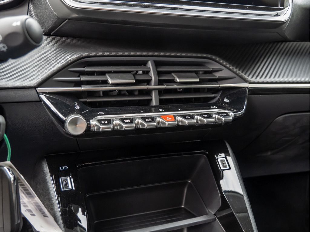 Peugeot 208 - Bild 13