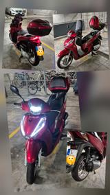 Honda SH 300i - 8586 km - 1. Hand - Scheckheftgepflegt